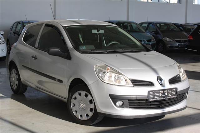 Renault Clio 1.5 DCI - 09
