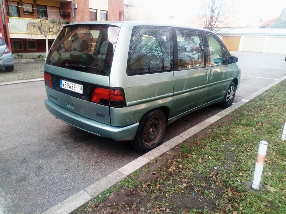 Pezo-806