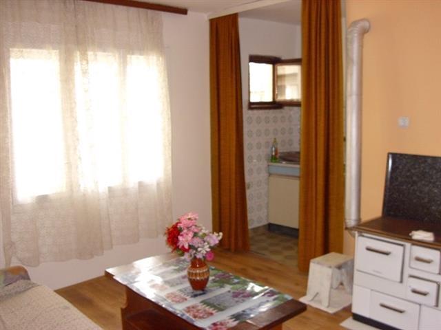 izdaje-se-kuća