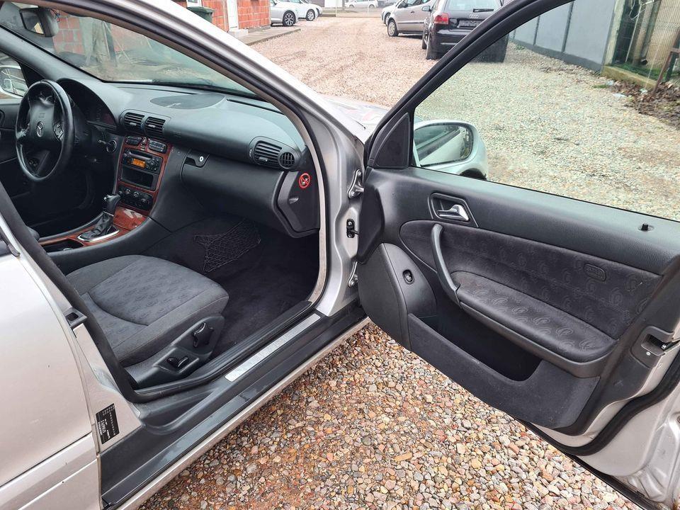 Mercedes-benz-c220-2002