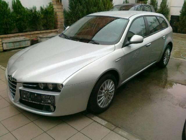 Alfa Romeo 159 -09