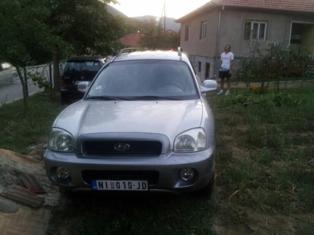 Hyundai-Santa-Fe--03