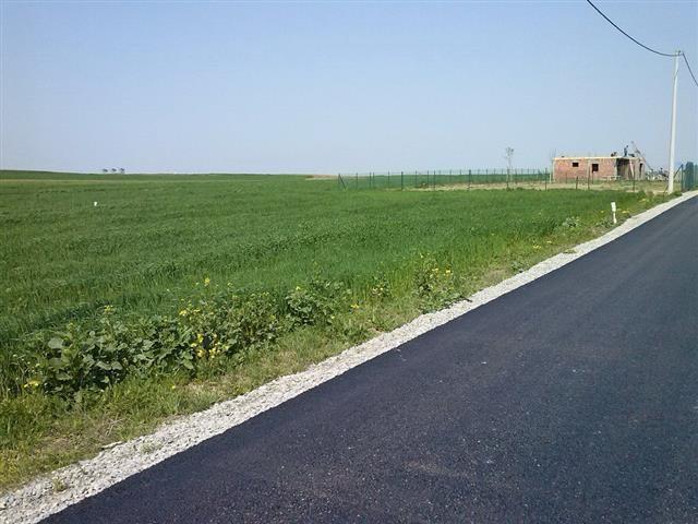 Plac-400m2---Surčin
