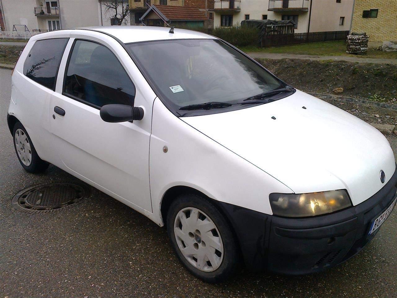 Fiat-Punto--02