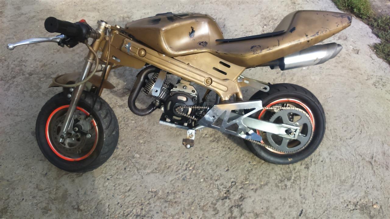 Mali-motor-benzin