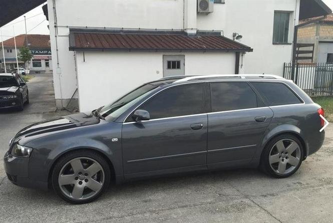 Audi A4 2.5 TDI -03