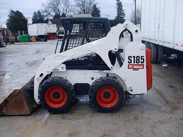 Bobcat S185 Mini utovarivac -08