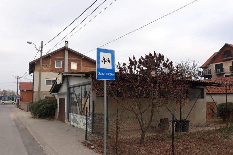 Plac-kuca-i-objekti