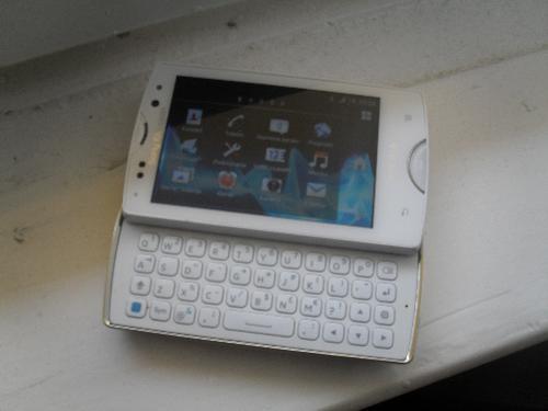 Sony Ericsson xperia minipro sk17i