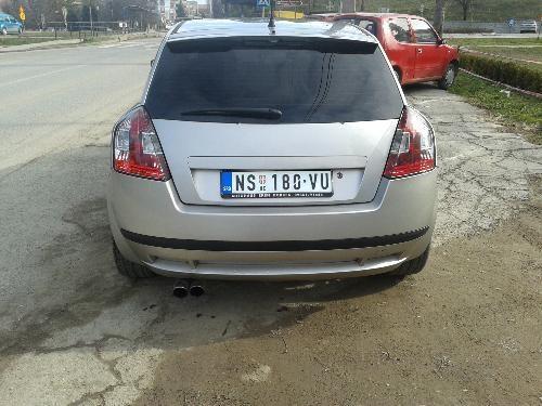 Fiat-Stilo-1-6-16v----04