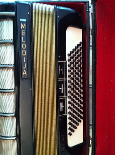 Harmonika Melodija
