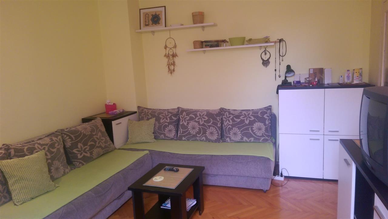 izdajem-prelepu-garsonjeru-u-Brace-Jerkovic