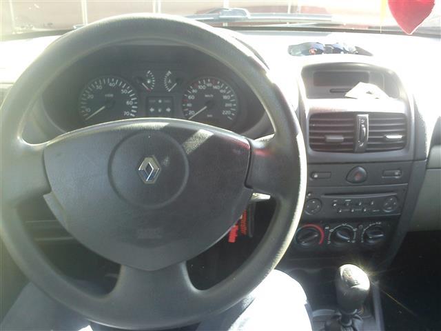 Renault-Clio-1-5-dci--03