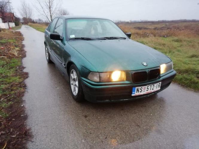 BMW 318 I