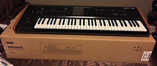 Korg Kronos 61 keys 