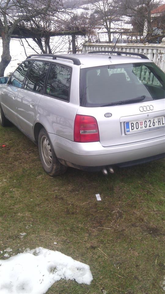 Audi-A4-karavan-1900-tdi