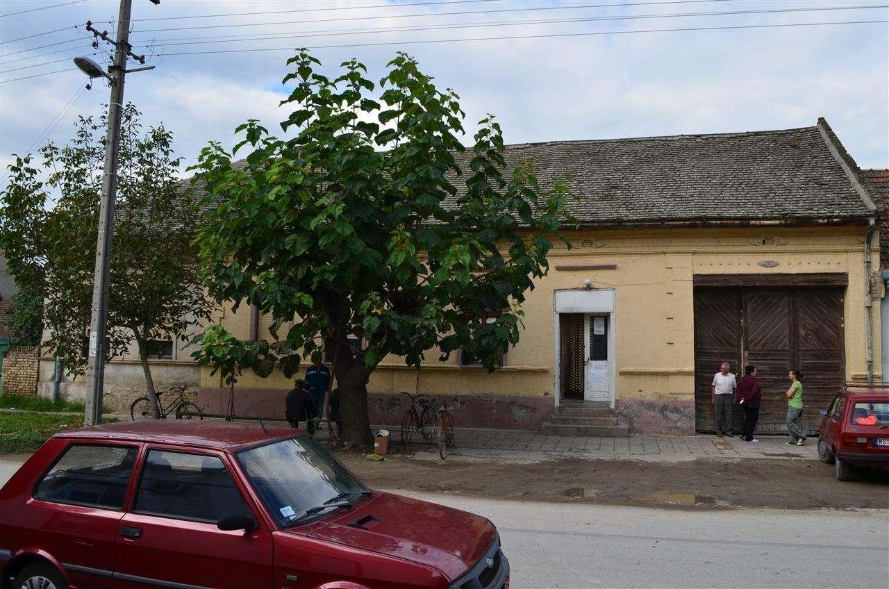 Prodajem-kucu-u-Mosorinu