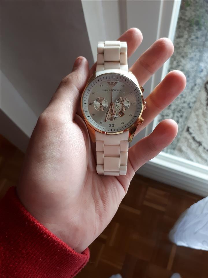 Armani-sat