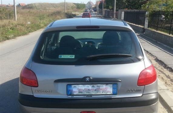 Peugeot-206--02