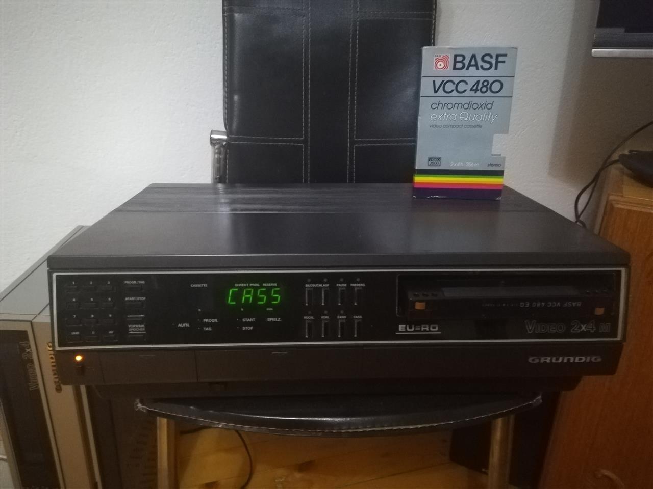 Grundig-2x4-m