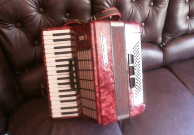 Klavirna harmonika Velmaster