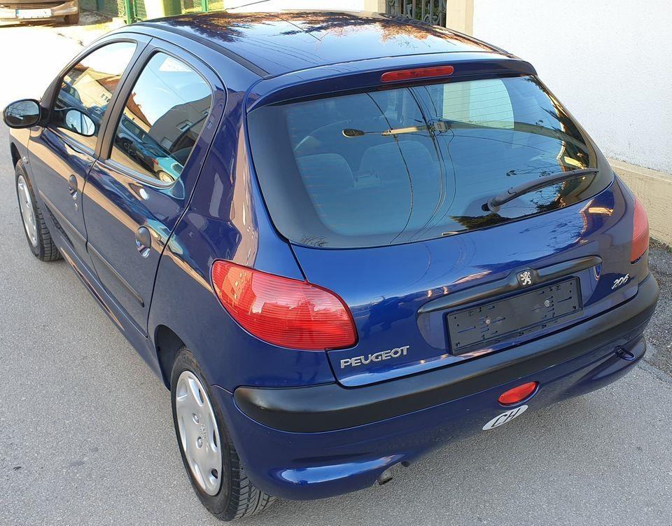 Peugeot-206