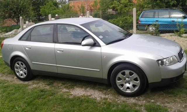 Audi A4 2.0 -03 + TNG