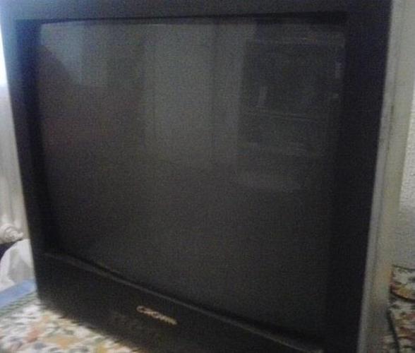 Televizor CROWN potpuno ispravan 