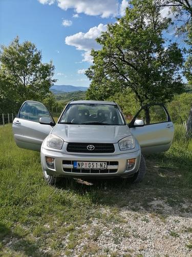 RAV 4