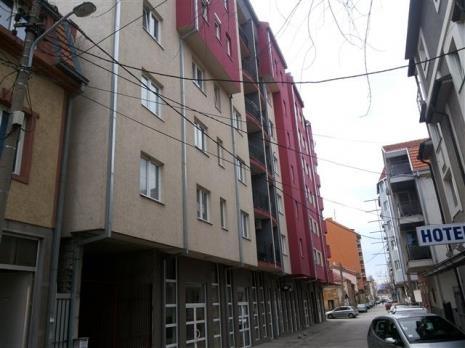 Dvoiposoban stan u centru Leskovca,uknjižen