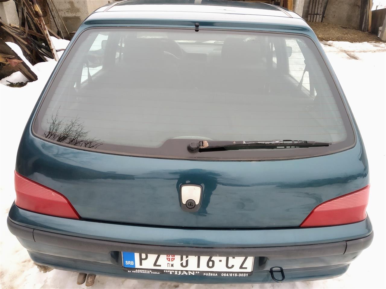 Kupujem-golfa-4-karavana-90ks