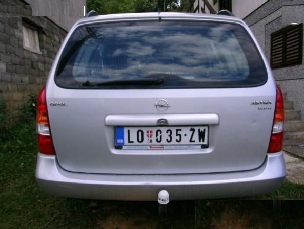 Opel-Astra--01