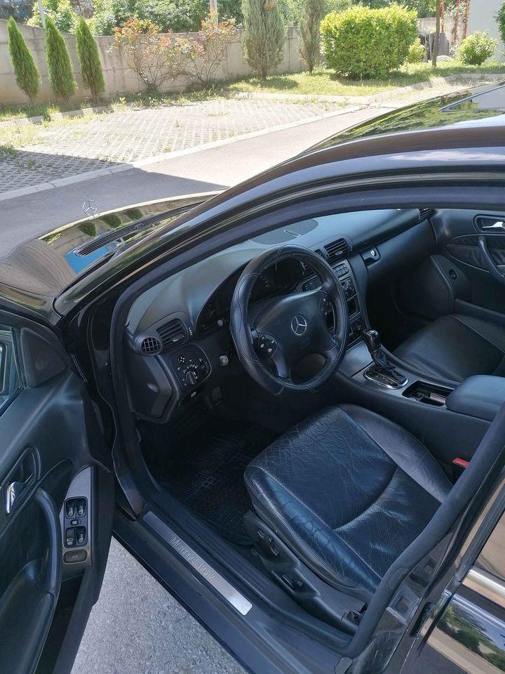 Mercedes-C220