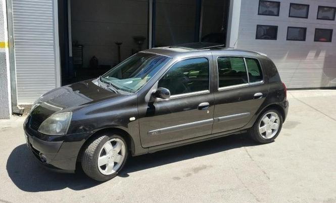 Renault Clio privilege -03