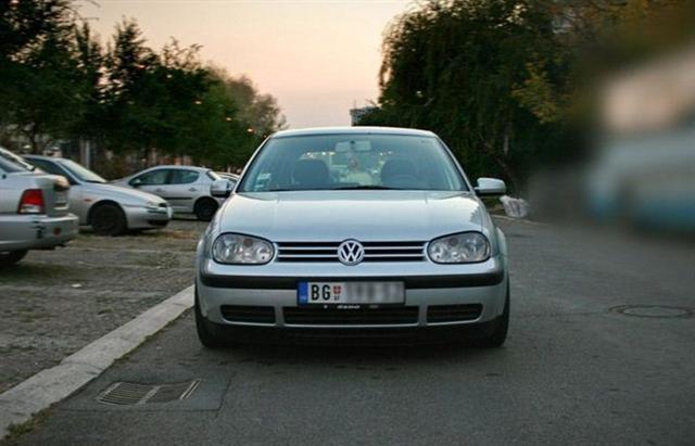 VW Golf IV -01