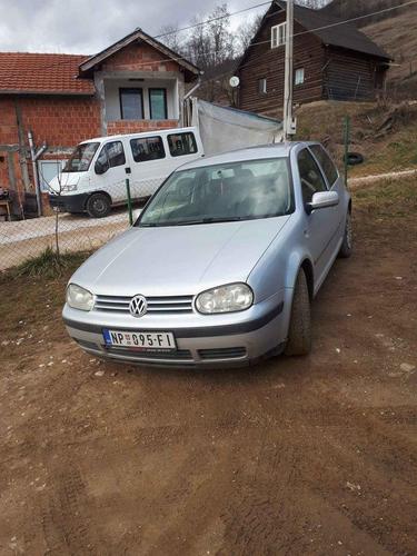 Prodaje se golf 4