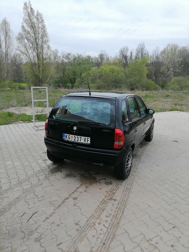 Opel-corsa-B