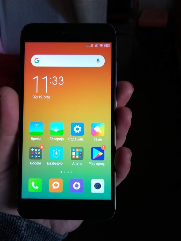 Prodajem-Xiaomi-redmi-note-5A