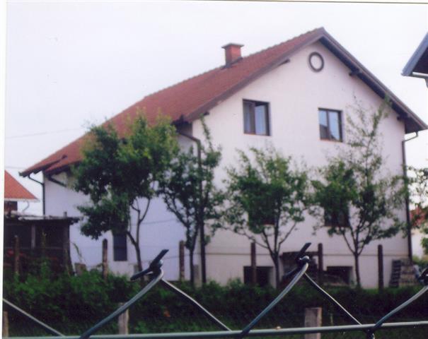Kuća-200-m2--u-Jajincima