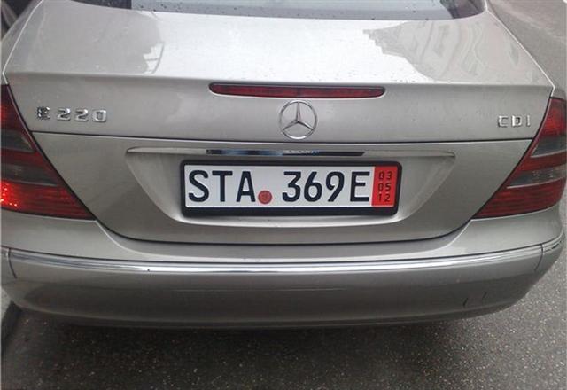 Mercedes---Benz-E220-CDi--05
