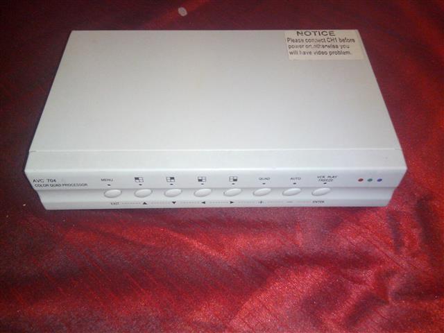 Color Quad Processor AVC 704 za 4 kamere