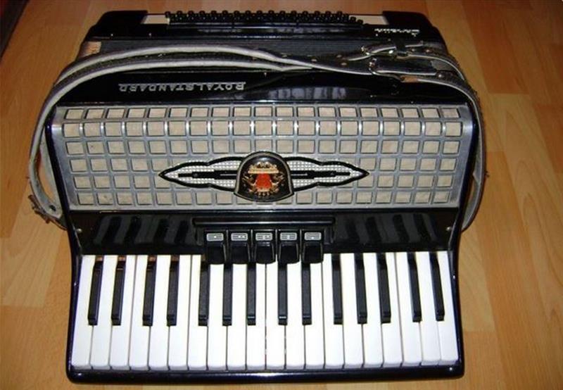 2--harmonike-od-60-i-80-basova