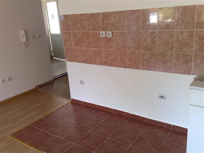 Nova garsonjera Krnjaca Centar