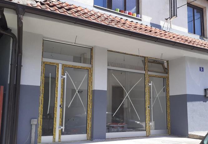 Lokal u blizini glavne pošte