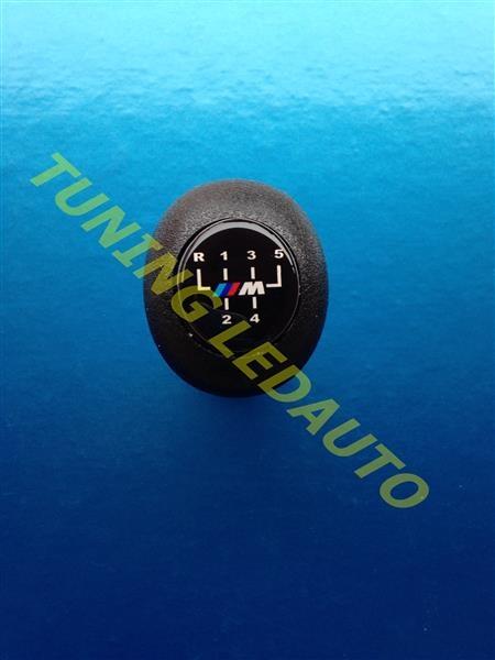 BMW--M-rucica-menjaca