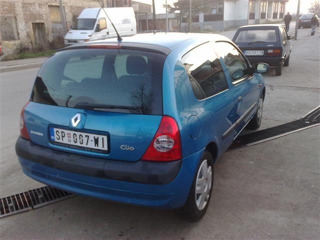 Renault-Clio-1-4--01