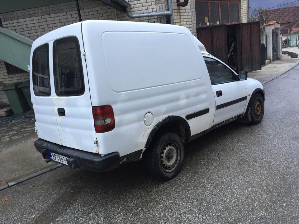 Opel-Combo-1-7d-2001god----