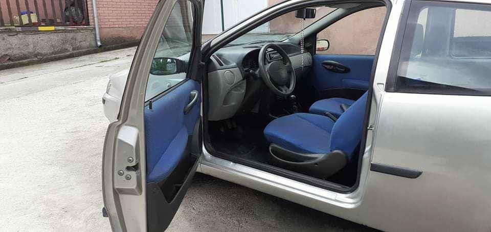 Fiat-Punto-1-2-8v