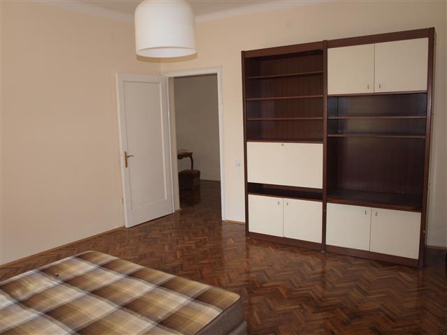 Salonac-72m2-na-Vracaru