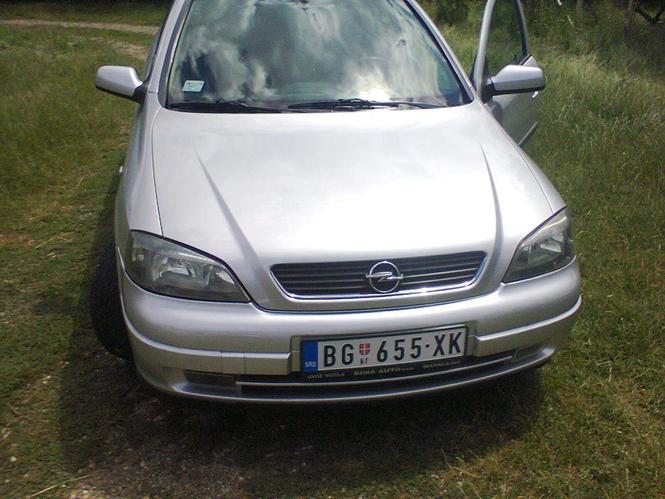 Opel Astra 1.7 dti -02
